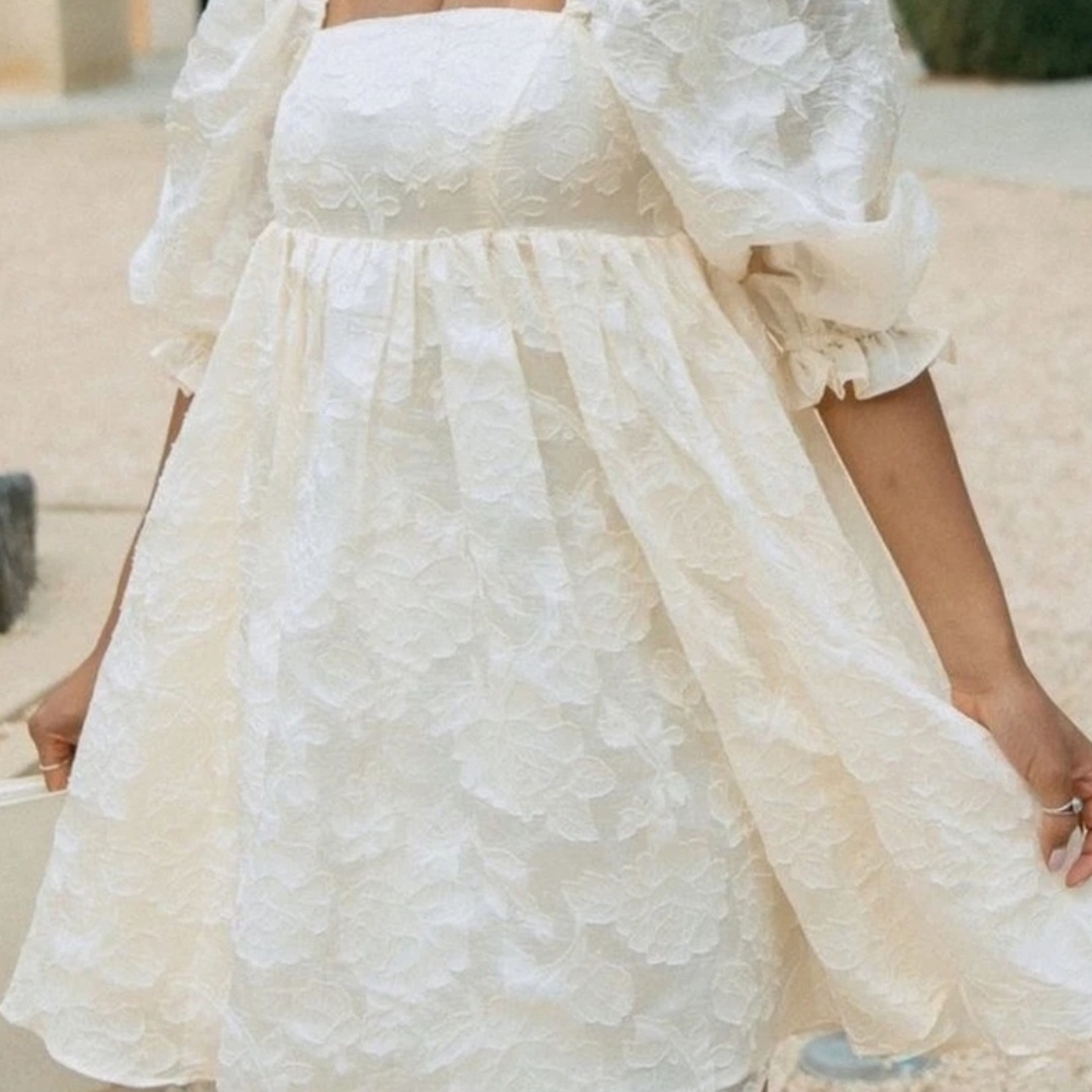 Storia Elegant Cream Floral Babydoll Dress